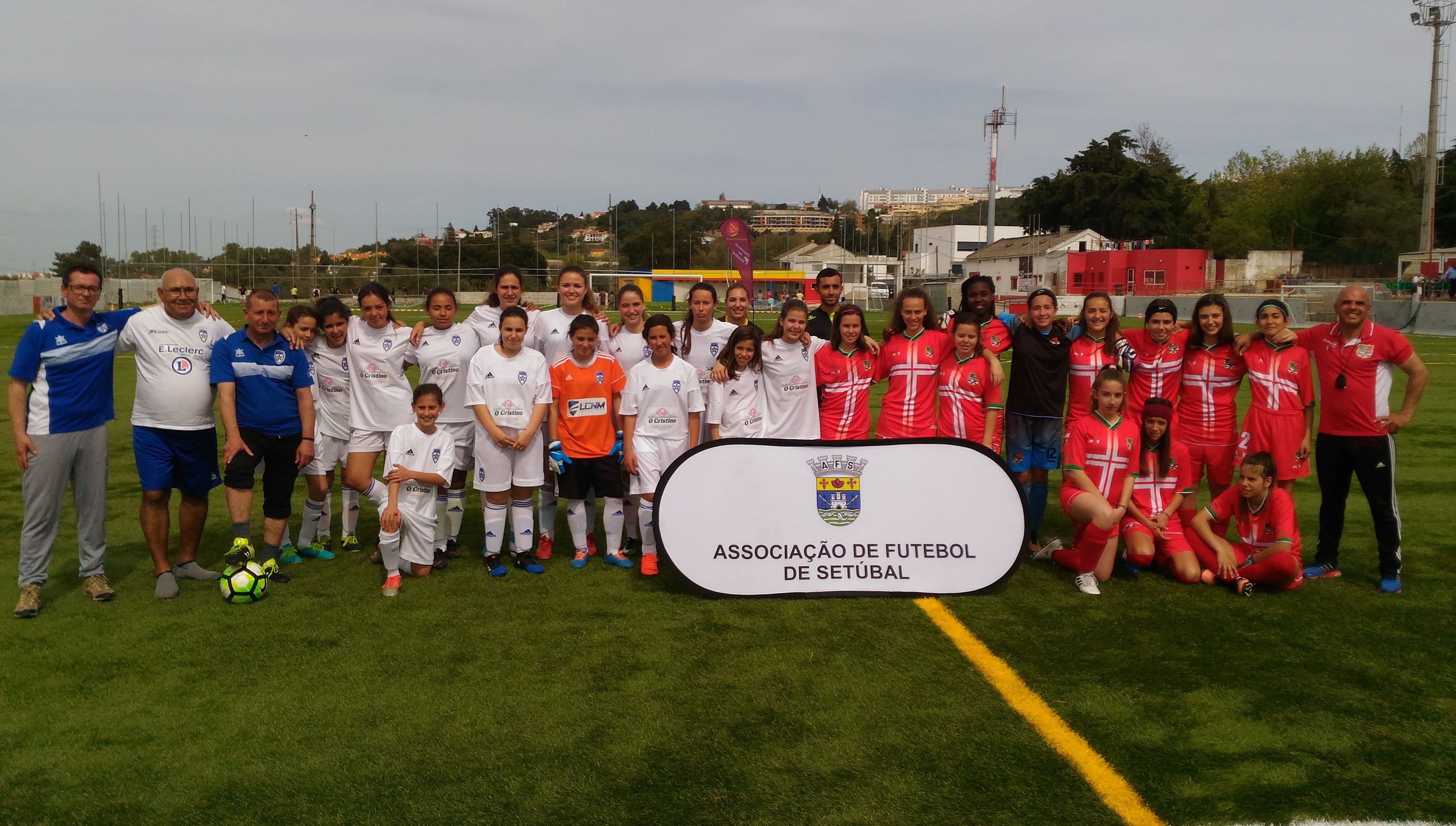 Escola FF Setúbal fez ‘dobradinha’ na Festa do Futebol Feminino