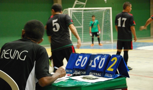 AF Setúbal recomenda a composição de mesa de jogo no futsal